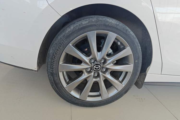 Used Mazda 3 Axela 2021 2.0L Automatic Zhi Rui Edition Right Rear Wheel Hub