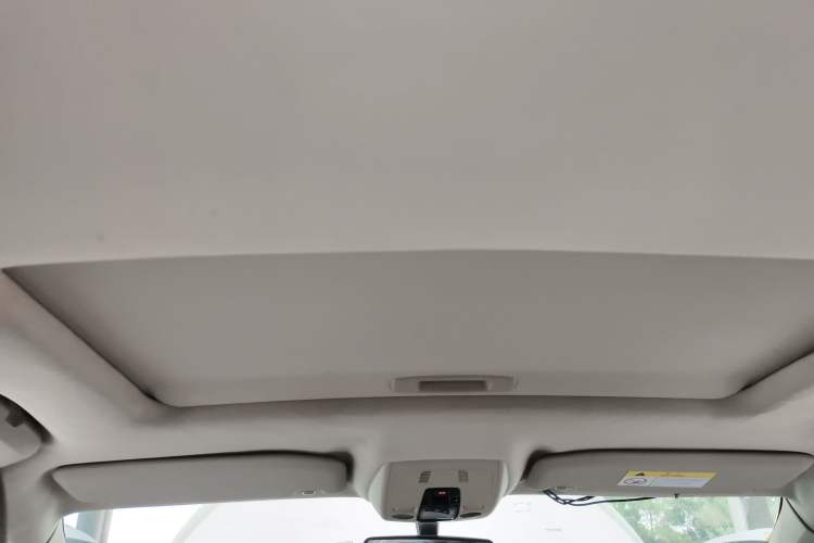 Used DS 5LS 2015 1.6T Style Edition THP160 Headliner