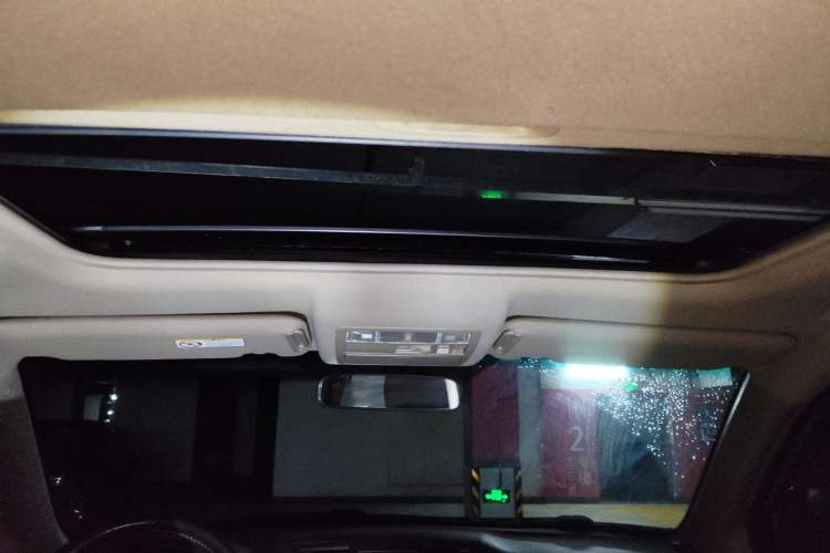 Used Toyota Highlander 2009 2.7L Two-Wheel Drive 7-Seater Luxury Edition