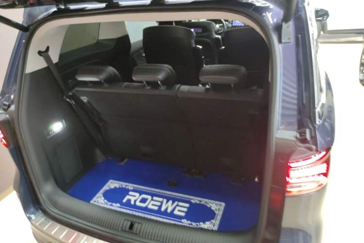 Used Roewe iMAX8 2021 400TGI Supreme Series Ultimate Edition Trunk