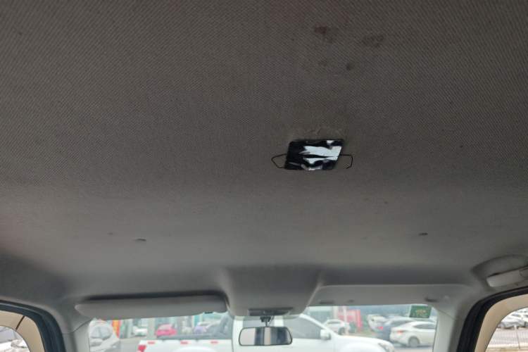 Used CHANGAN OSHAN X70A 2019 1.5L Manual Basic Version China VI Standard
