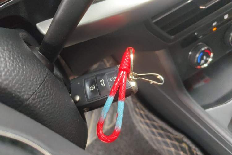 Used Volkswagen Lavida 2019 1.5L Automatic Vision Edition China VI Standard Vehicle Key