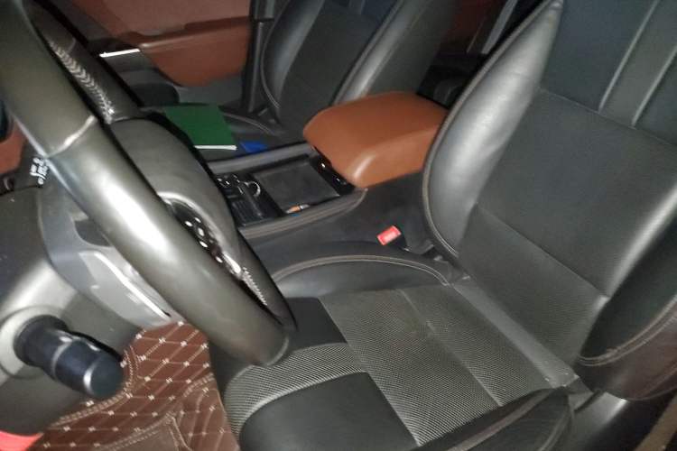 Used GAC Trumpchi GS8 2017 320T Two-Wheel Drive Luxury Smart Connectivity Version (7 Seats)