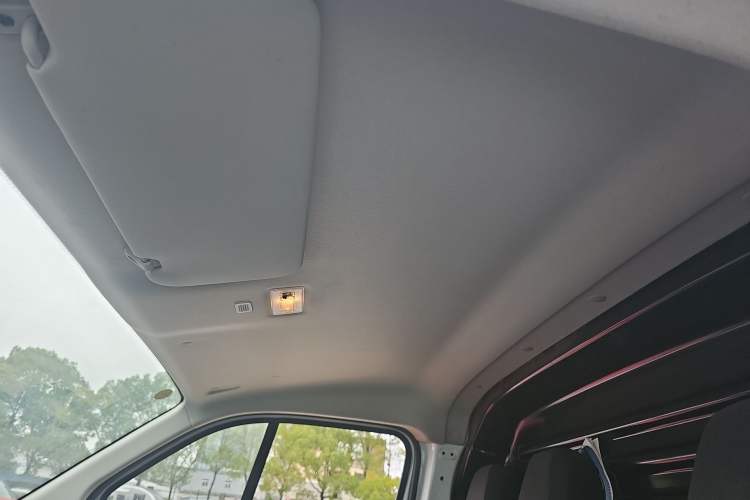 Used JMC E Fushun 2025 Model, Blind Window Version, 41.86 kWh, Short Axle, Low-roof, 3.0 tons