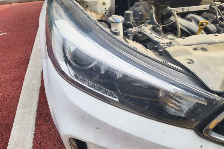 Used Kia K3 2016 1.6L Automatic GL Right Front Headlight