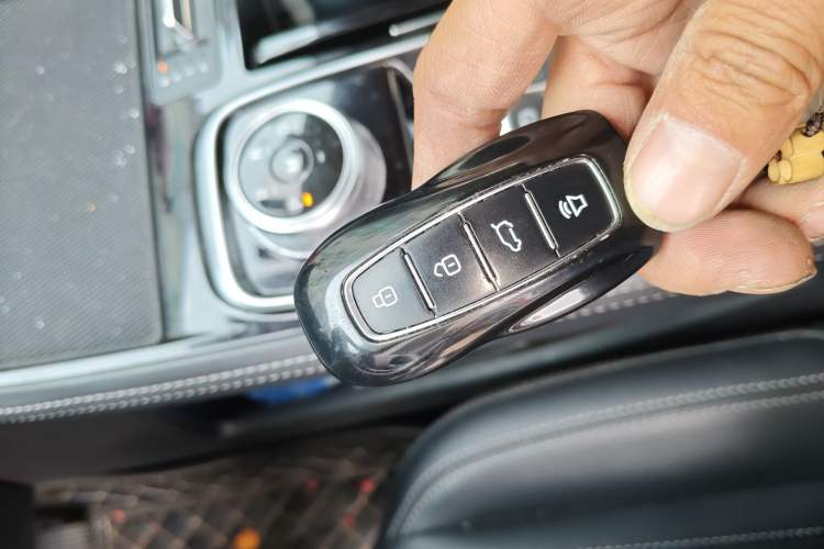 Used Ford Equator 2023 EcoBoost 225 Platinum Edition 7-Seater (2/2/3)
