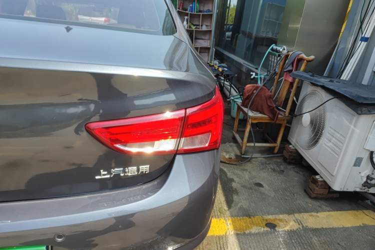 Used Buick Verano 2018 Sedan 20T Dual-Clutch Leading Model