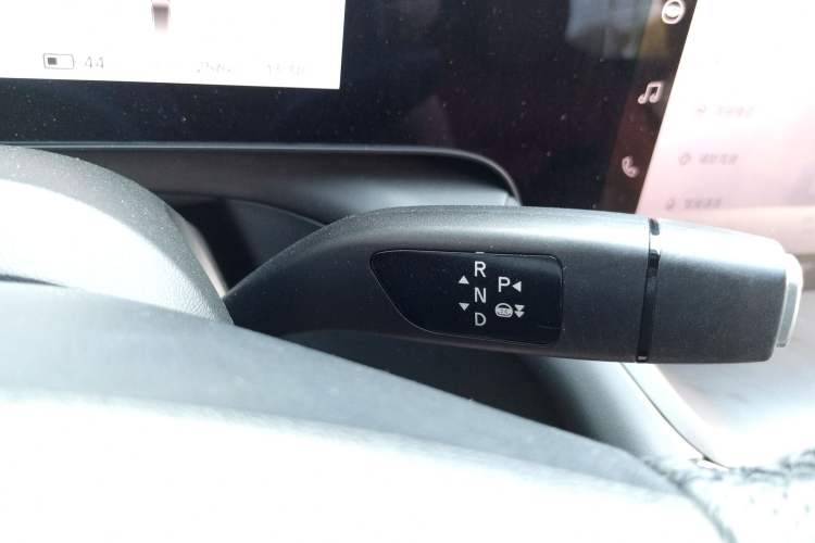 Used XPeng P7 2020 670E Gear Lever