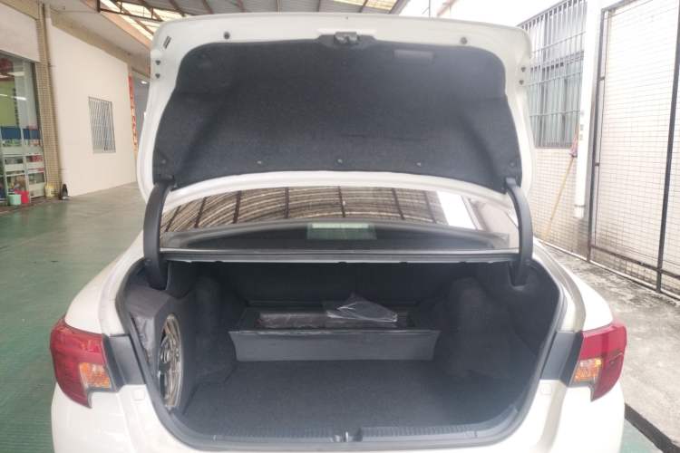 Used Toyota Reiz 2013 2.5V Shangrui Edition Trunk