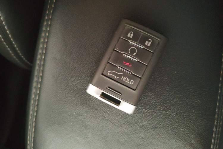 Used Cadillac SRX 2014 3.0L Elite Model Vehicle Key