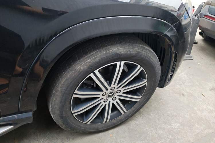 Used Mercedes-Benz GLE Coupe 2020 GLE 350 4MATIC Coupe SUV Luxury Model Right Front Wheel Hub