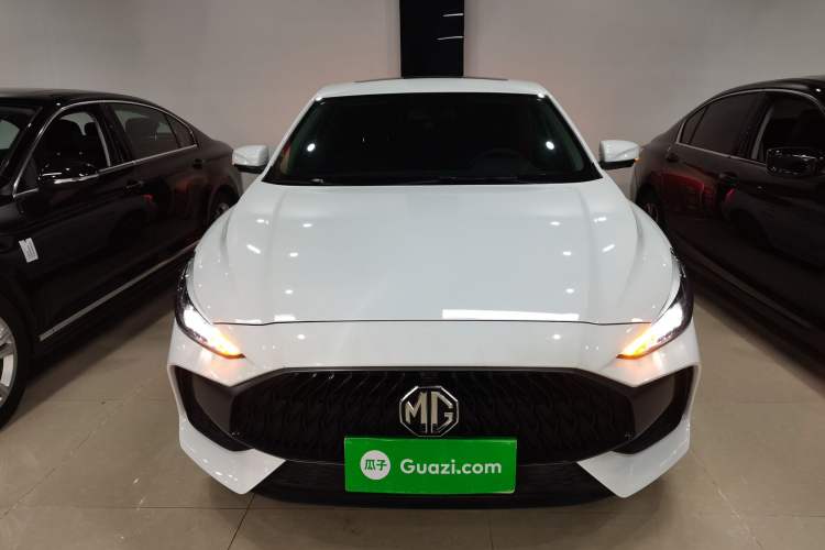 Used MG 5 2022 180 DVVT CVT Youth Luxury Edition
