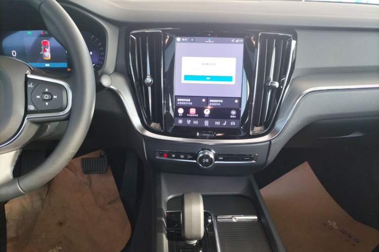 Used Volvo S60 2026 Model B4 Zhiyi Luxury Edition