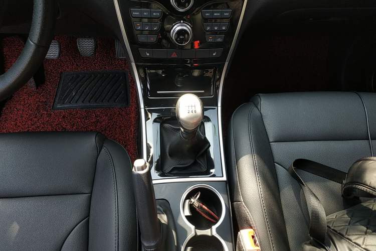 Used Haval H2 2014 1.5T Manual Two-Wheel Drive Elite Edition
