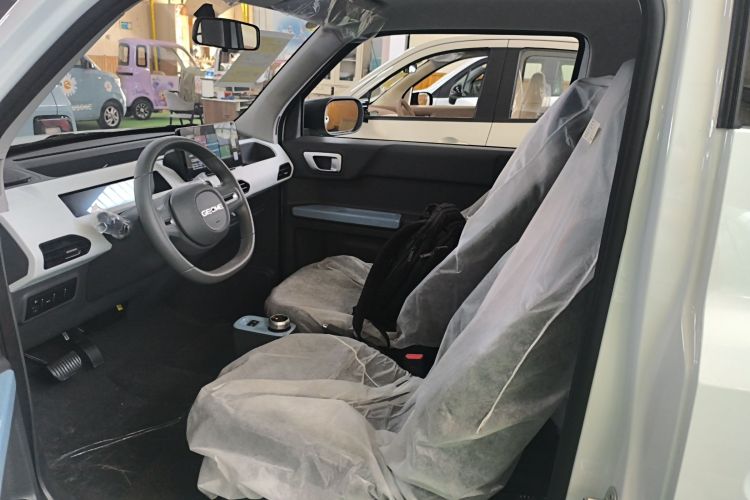 Used Geely Galaxy Panda 2024 Panda Mini 200km Endurance Bear Left Front Seat