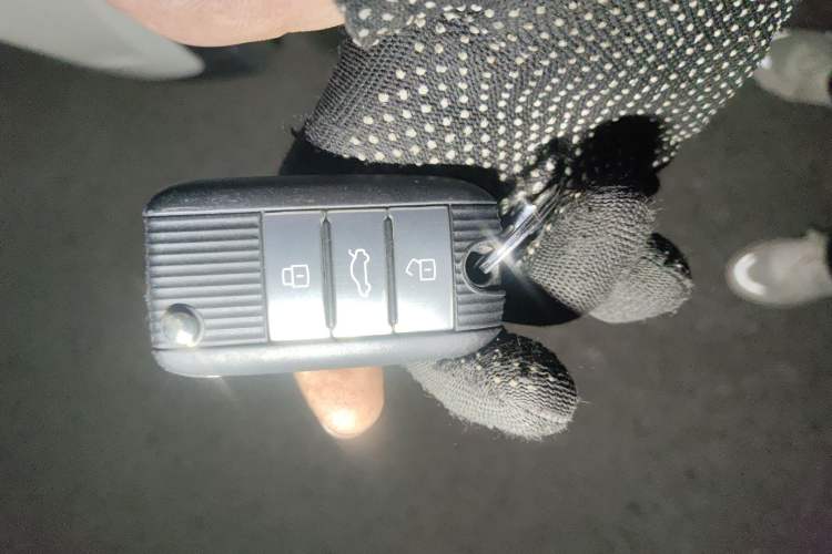 Used Roewe RX8 2019 30T Smart Connectivity All-Wheel Drive Supreme Edition
