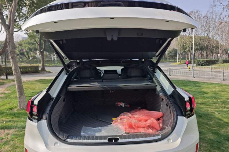 Used Zeekr 001 2023 WE Edition 86 kWh