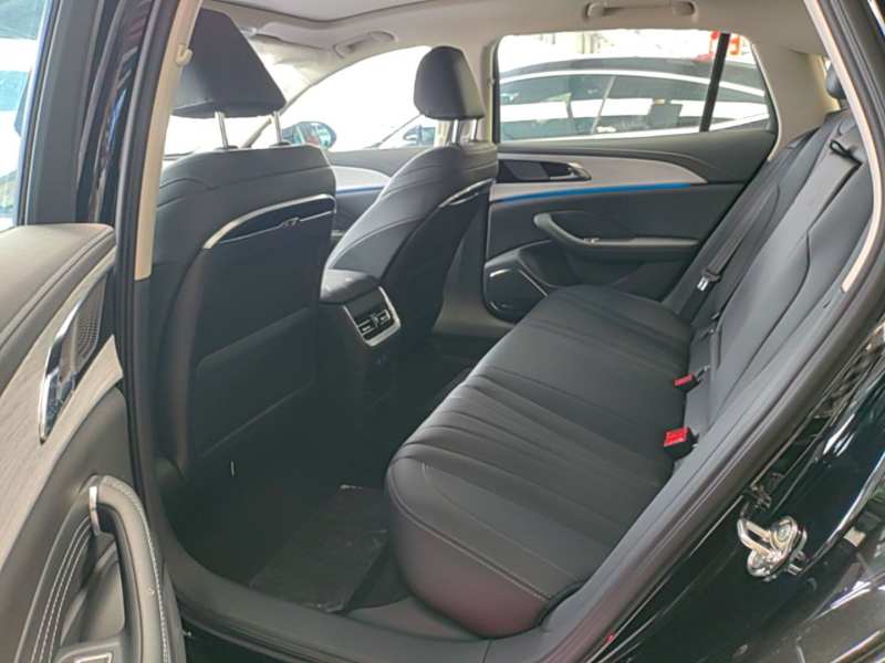 Used Hongqi H5 2025 2.0T Automatic Flag Edition – 500 000 Units Commemorative Version — 16