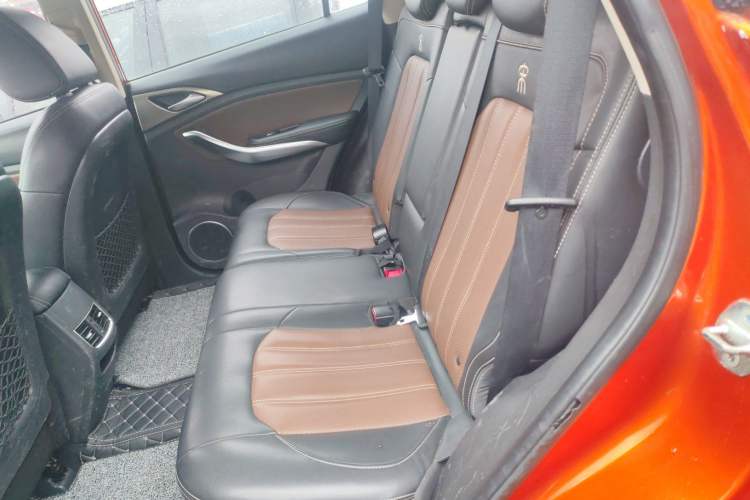 Used BYD Song 2017 Gaishi Upgrade Edition 1.5TI Manual Elite Model