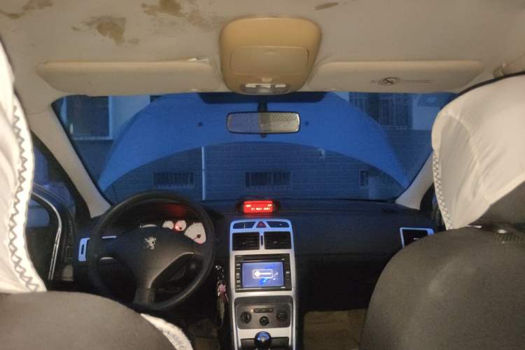 Used Peugeot 307 2010 Hatchback 1.6L Manual Comfort Edition Headliner