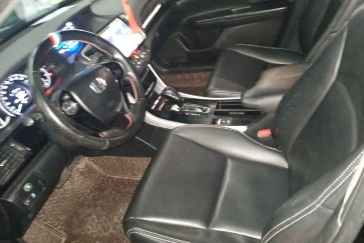 Used Honda Accord 2016 2.0L Comfort Edition
