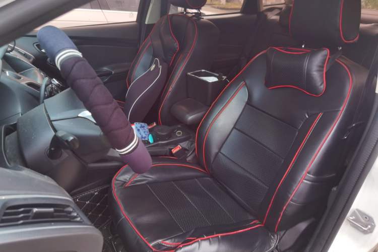 Used Ford Focus 2012 Sedan 1.6L Manual Fashion Edition
