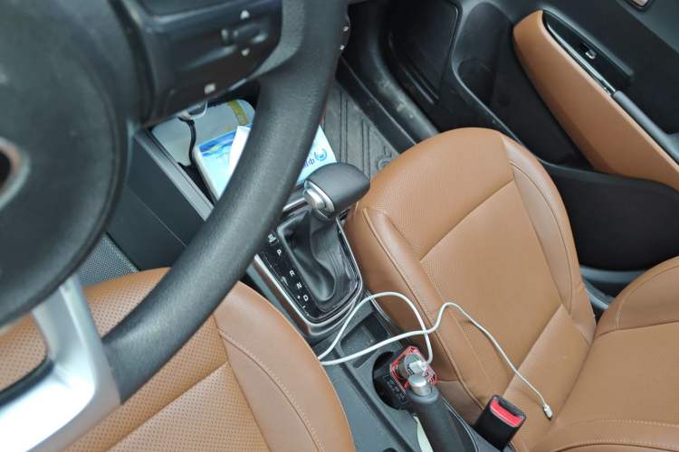 Used Kia KX Cross 2017 1.4L AT GLS Gear Lever