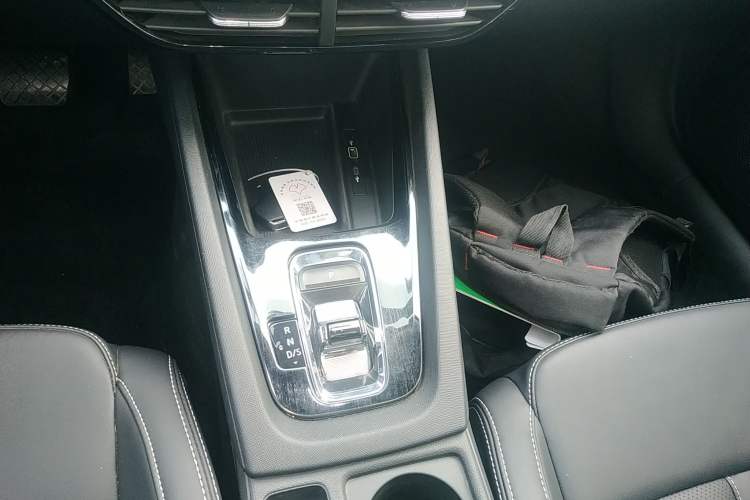 Used Skoda Octavia 2021 PRO TSI280 DSG Luxury Edition Gear Lever