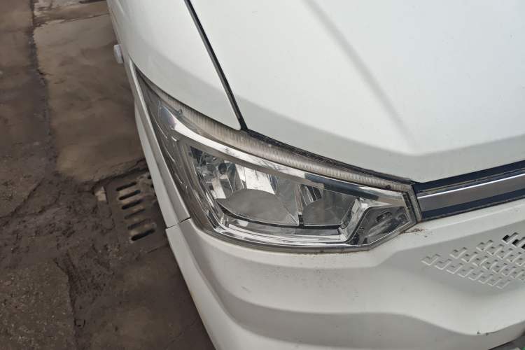 Used Dongfeng Yufeng EM26 2023 Standard Edition 41.472 kWh Henan Lithium Power