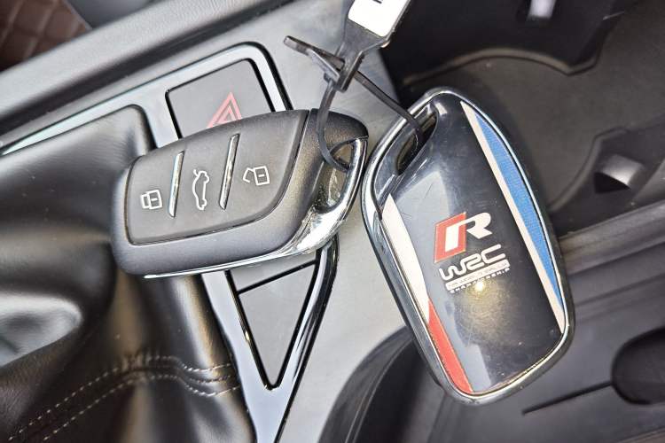 Used Roewe i5 2023 1.5L Manual Excellence Edition Interior 1