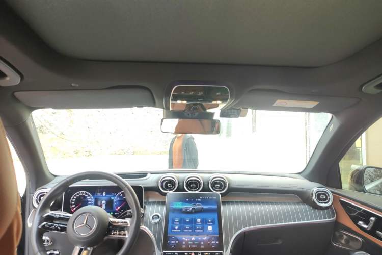 Used Mercedes-Benz GLC 2023 GLC 300 L 4MATIC Luxury 7-Seater
