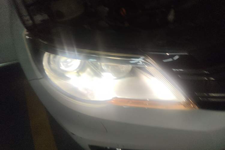 Used Volkswagen Tiguan 2012 2.0 TSI Automatic All-Wheel Drive Flagship Edition
