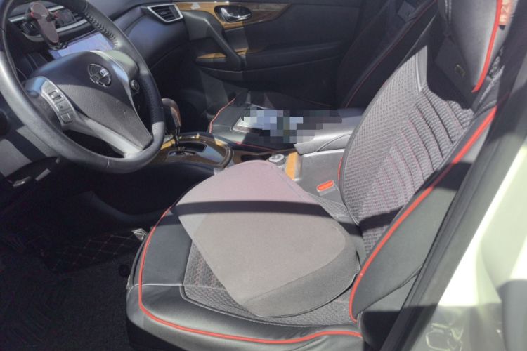 Used Nissan X-Trail 2016 2.0L CVT Smart Enjoyment Version 4WD Left Front Seat