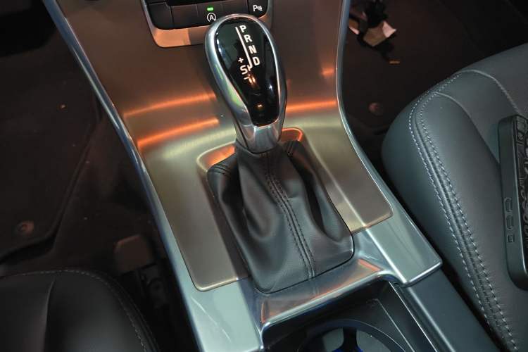 Used Volvo XC60 2017 T5 Smart Upgrade Edition
