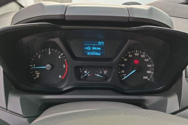 Used Ford Transit 2019 2.0T Diesel Multi-Purpose Commercial Vehicle Mid-Drive Mid-Roof 6-Seater China VI Standard Instrument Cluster