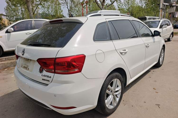 Used Volkswagen Gran Lavida 2017 230TSI DSG Comfort Edition
