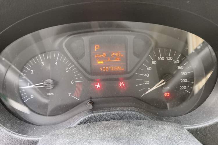 Used Citroen Elysee 2014 1.6L Automatic Fashion Model