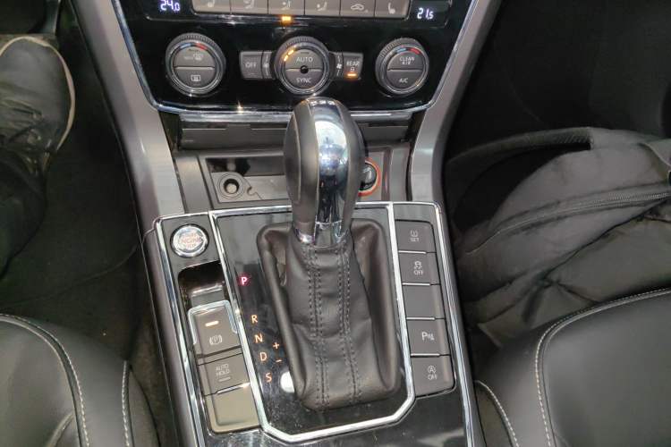 Used Volkswagen Passat 2017 330TSI DSG Luxury Edition