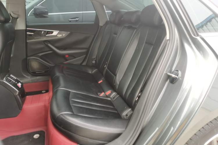 Used Audi A4L 2019 40 TFSI Ambition China VI
