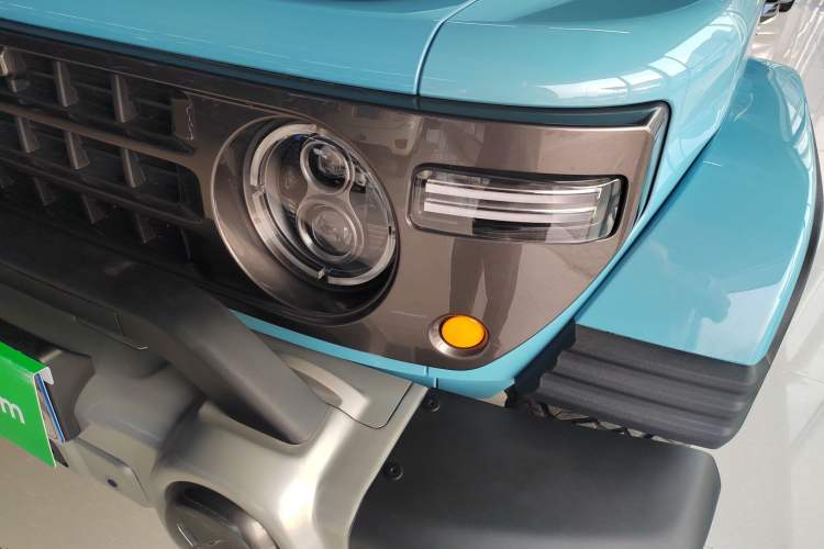 Used 212 T01 2025 2.0T Changfeng