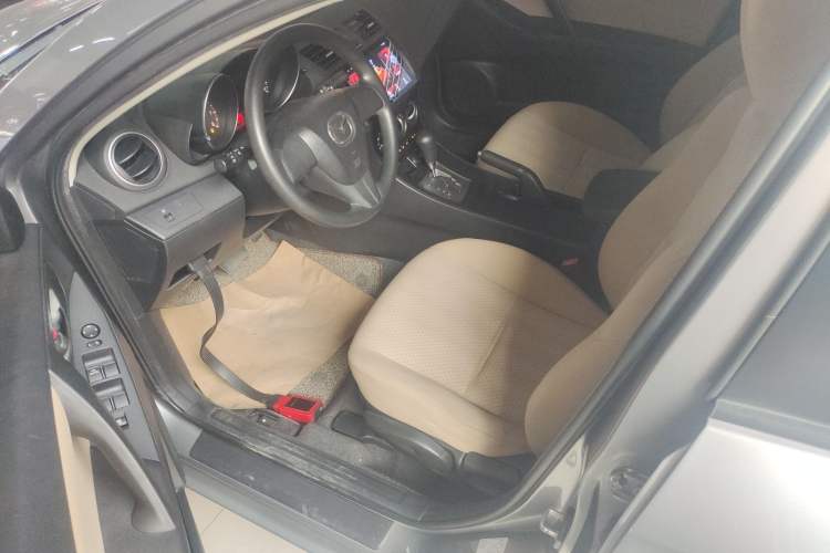 Used Mazda Mazda 3 2011 Sedan 1.6L Automatic Comfort Model
