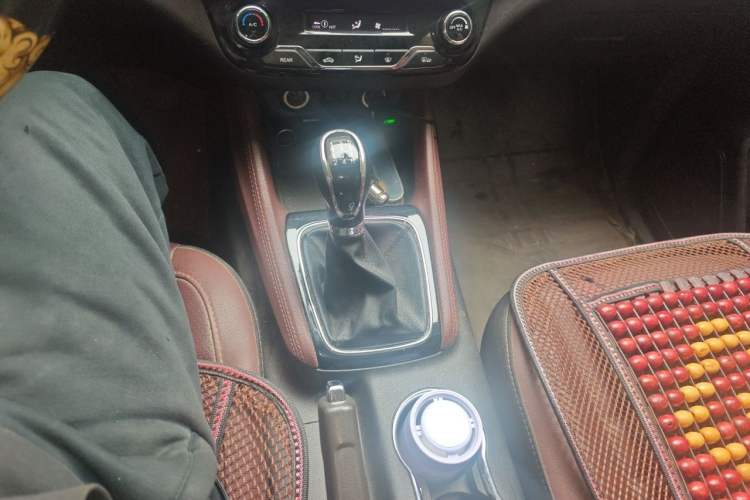 Used CHANGAN Lingxuan 2017 1.6L Manual Elite Model
