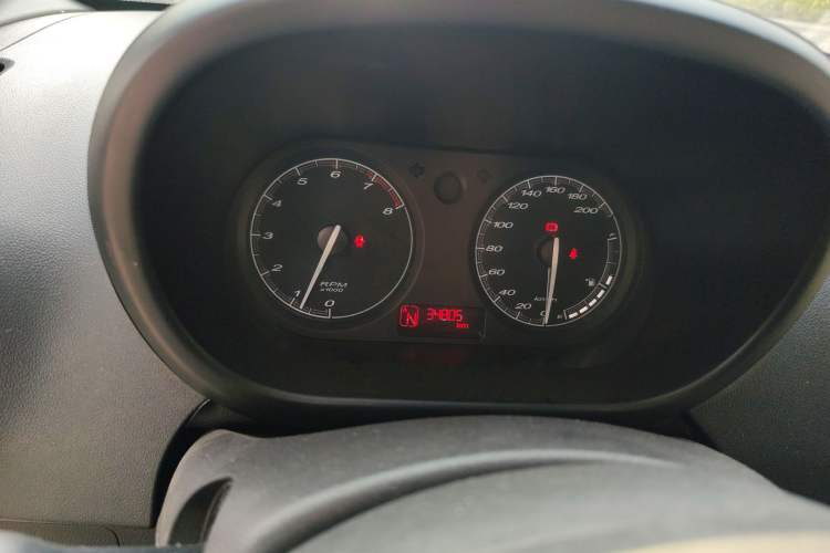 Used MG 3 2013 1.5L AMT Elite Edition Instrument Cluster