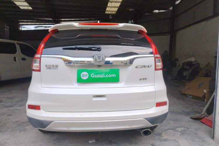 Used Honda CR-V 2015 2.4L two-wheel drive luxury version Rear