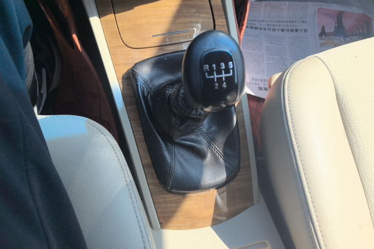 Used Buick Excelle 2015 1.5L Manual Classic Trim
