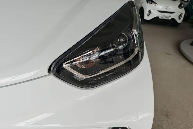 Used Chery QQ Little Ant 2024 Revised Version Youth Edition 251 km True Love Edition 25.05 kWh Left Front Headlight