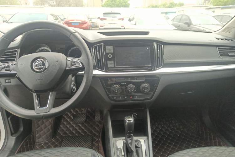 Used Skoda Kamiq 2018 1.5L Automatic Comfort Edition China V Standard Audio And AC Panel