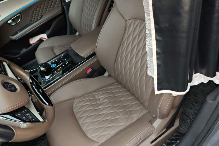 Used BYD Han 2024 EV Glory Edition 506KM Front-Wheel-Drive Premium Model
