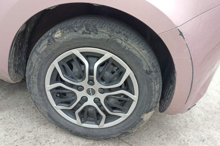 Used CHANGAN NEVO Lumin 2022 210km Sweet Edition Right Front Wheel Hub