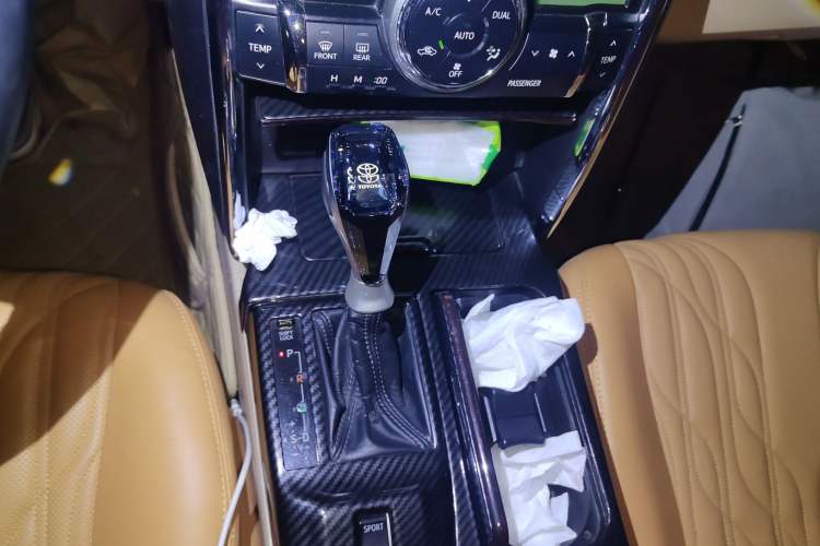 Used Toyota Reiz 2010 2.5V Fengdu Elite Edition
